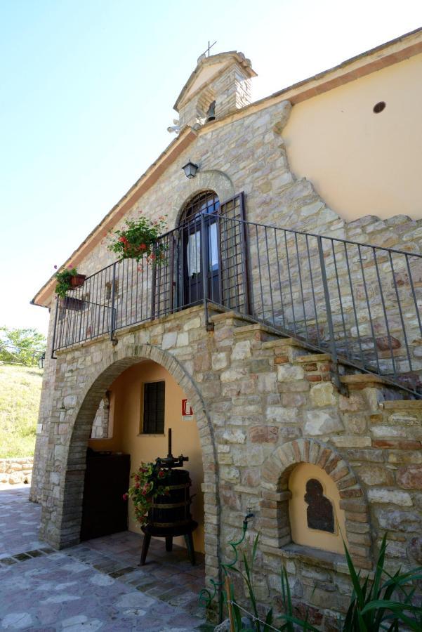 Agriturismo Le Querce Di Assisi Villa Exterior photo